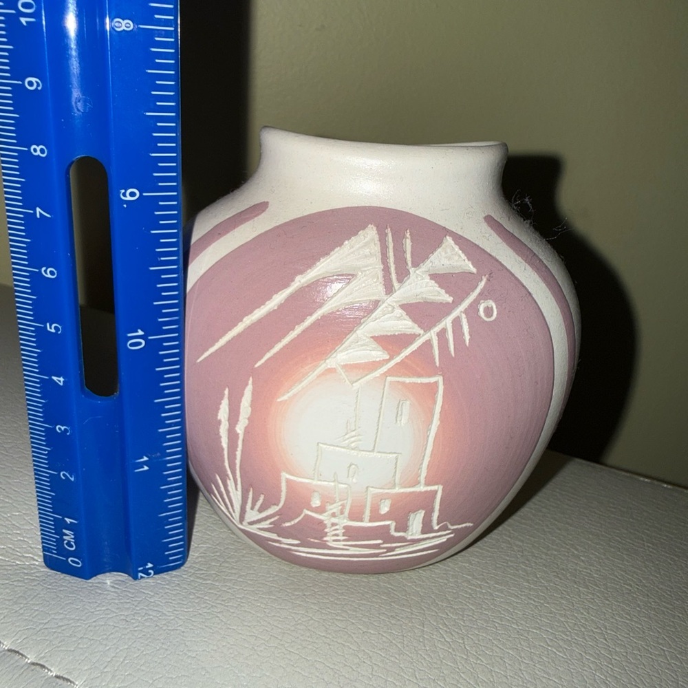 Pink and White Decorative Vase - Picture 2 of 9